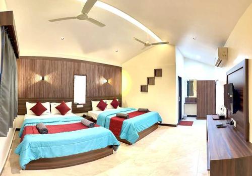 shivsagar_agro_tourism_tapola_quadrupple_lake_view_room